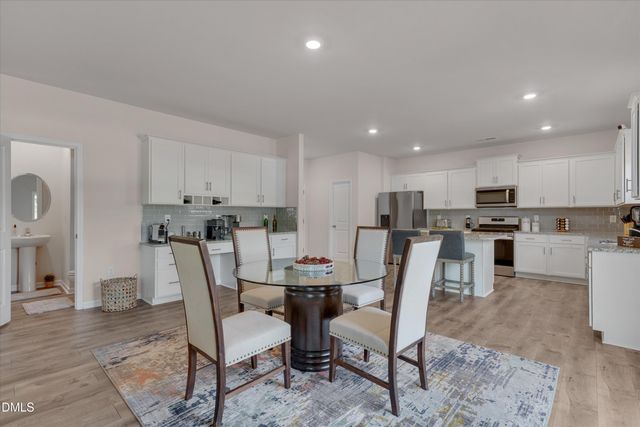 2202 Rosebank Way, Mebane, NC 27302