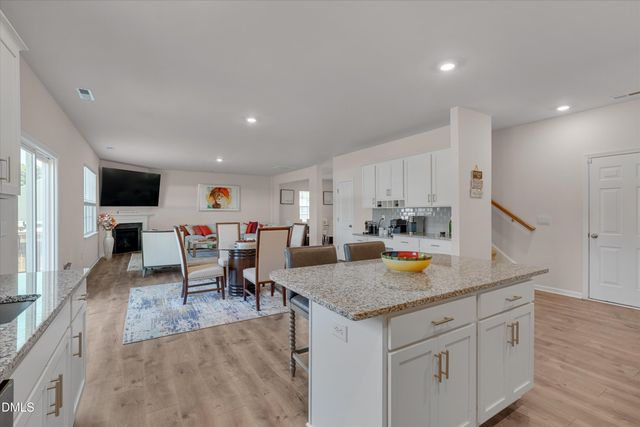 2202 Rosebank Way, Mebane, NC 27302