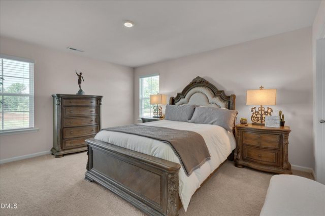 2202 Rosebank Way, Mebane, NC 27302