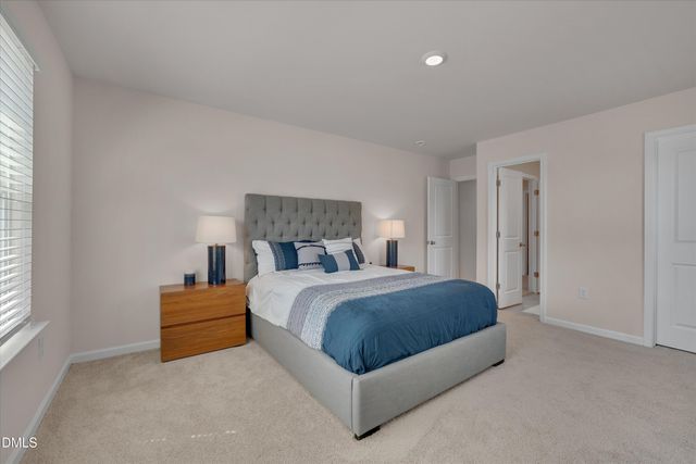 2202 Rosebank Way, Mebane, NC 27302
