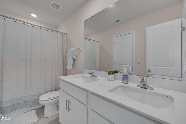 2202 Rosebank Way, Mebane, NC 27302