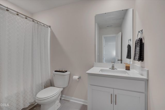 2202 Rosebank Way, Mebane, NC 27302