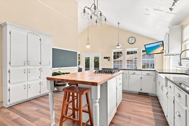 652 Arlington Road, Greer, SC 29651