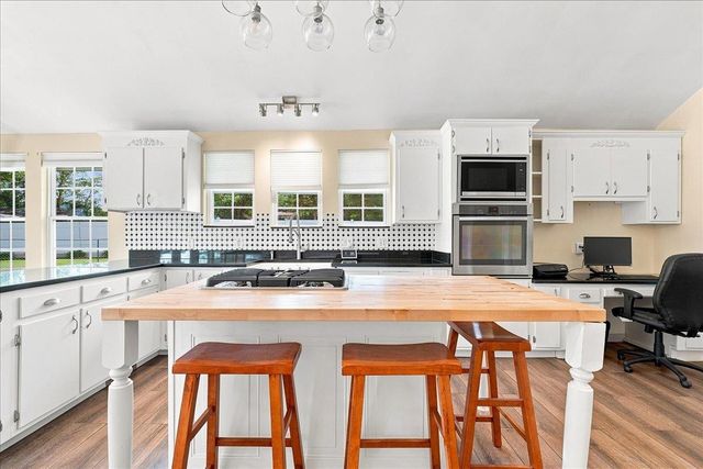 652 Arlington Road, Greer, SC 29651
