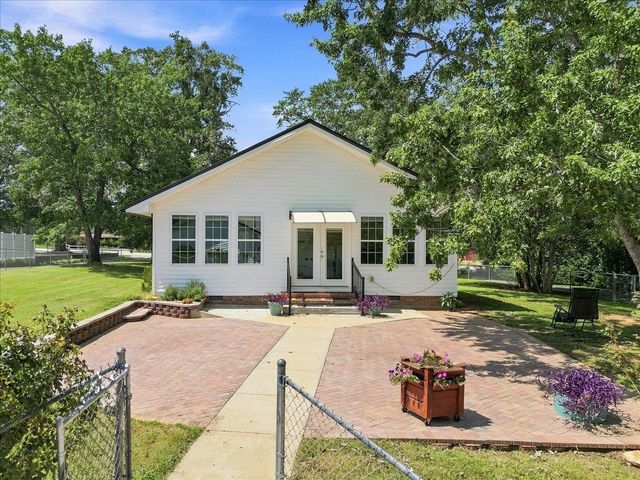 652 Arlington Road, Greer, SC 29651