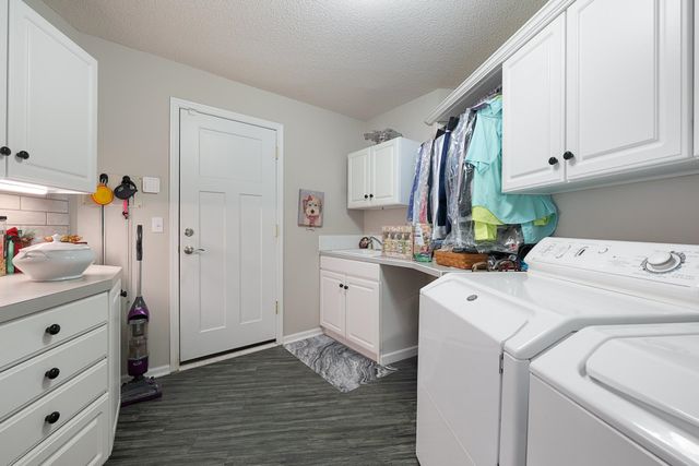 2415 N Morning Dew St, Wichita, KS 67205