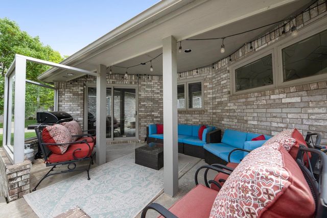 2415 N Morning Dew St, Wichita, KS 67205