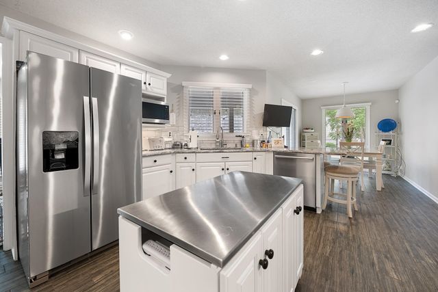 2415 N Morning Dew St, Wichita, KS 67205