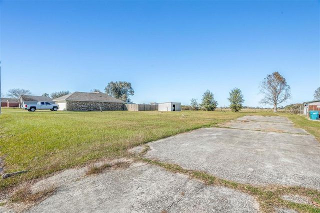 2824 Southern Ridge Drive, Lake Charles, LA 70607