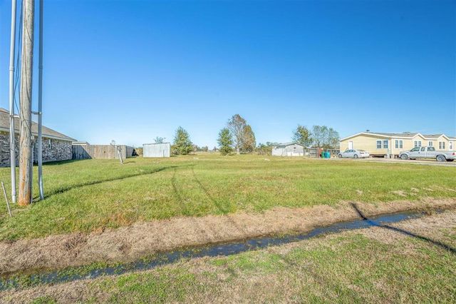 2824 Southern Ridge Drive, Lake Charles, LA 70607