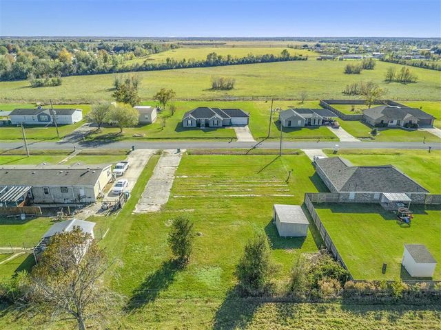 2824 Southern Ridge Drive, Lake Charles, LA 70607