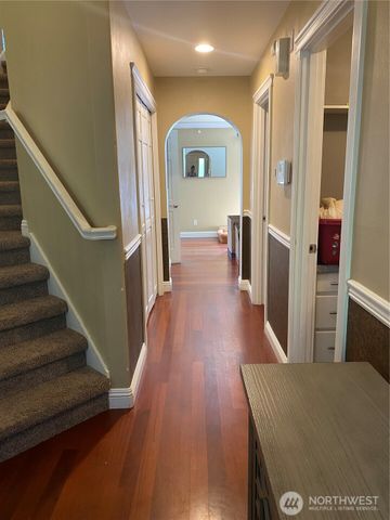 1018 27th Street Ct NW, Gig Harbor, WA 98335