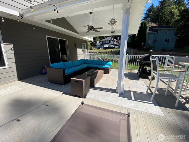 1018 27th Street Ct NW, Gig Harbor, WA 98335