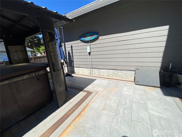1018 27th Street Ct NW, Gig Harbor, WA 98335