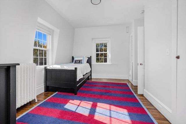 25 Irving St, Hingham, MA 02043