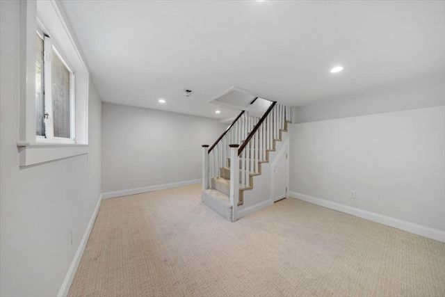 25 Irving St, Hingham, MA 02043