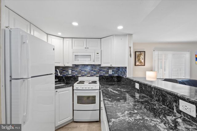 39050 MASON DIXON COURT PL, Fenwick Island, DE 19944