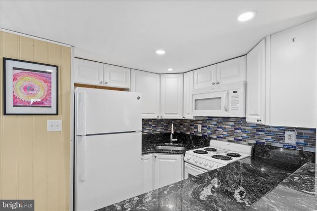 39050 MASON DIXON COURT PL, Fenwick Island, DE 19944