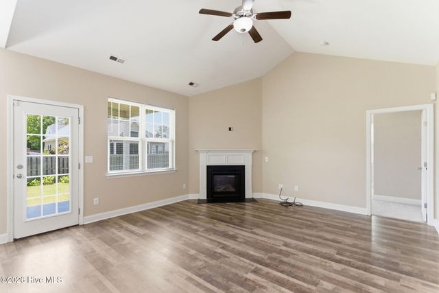 819 Heart Wood Loop Road NE, Leland, NC 28451