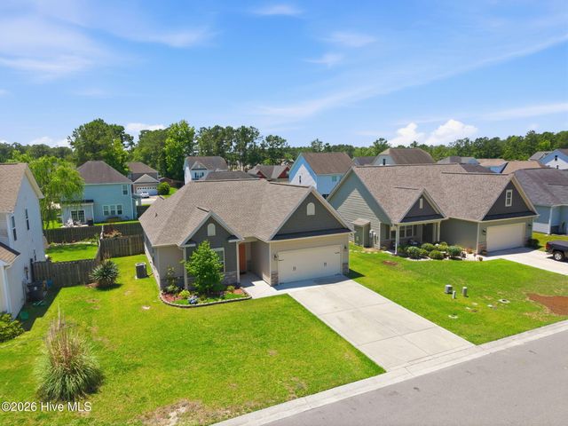 819 Heart Wood Loop Road NE, Leland, NC 28451