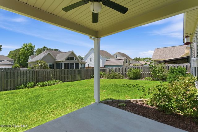 819 Heart Wood Loop Road NE, Leland, NC 28451