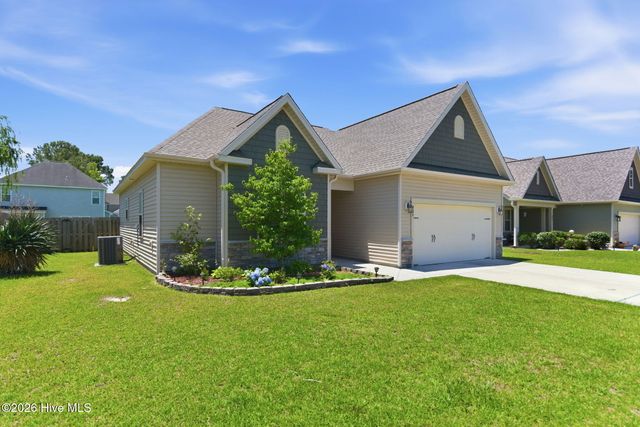 819 Heart Wood Loop Road NE, Leland, NC 28451