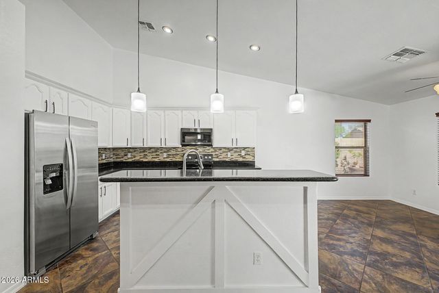 25537 W FOREST GROVE Avenue, Buckeye, AZ 85326
