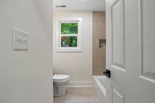 736 Carlyle Pl, Nashville, TN 37211