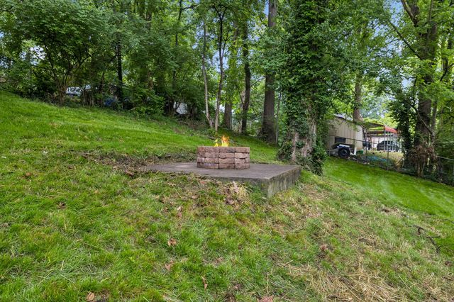 736 Carlyle Pl, Nashville, TN 37211