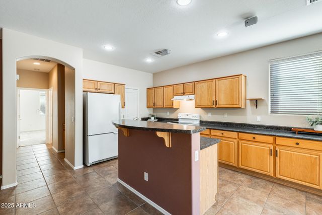 10322 W ROANOKE Avenue, Avondale, AZ 85392