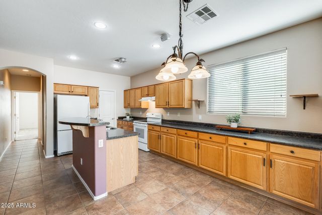 10322 W ROANOKE Avenue, Avondale, AZ 85392