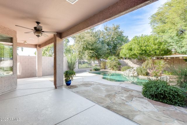 10322 W ROANOKE Avenue, Avondale, AZ 85392