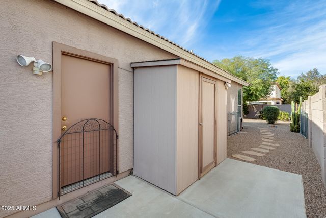 10322 W ROANOKE Avenue, Avondale, AZ 85392