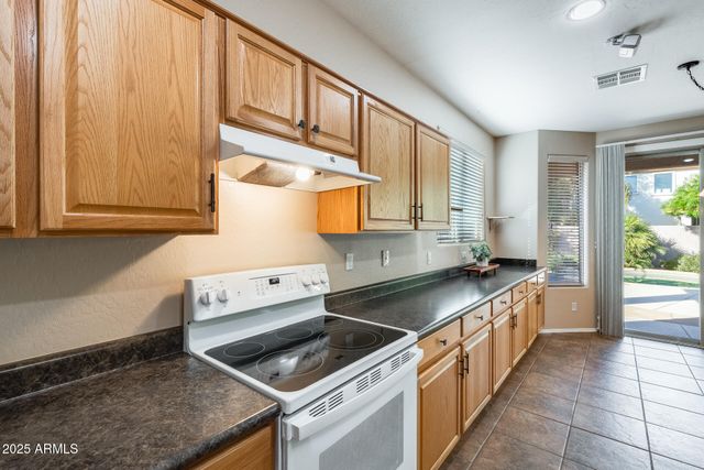 10322 W ROANOKE Avenue, Avondale, AZ 85392