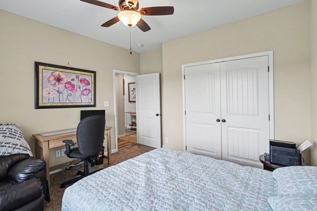 538 Low Country Ct, Clarksville, TN 37042