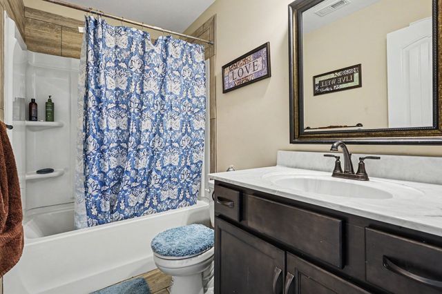 538 Low Country Ct, Clarksville, TN 37042