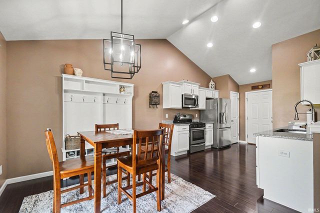 52635 Common Eider Trail, South Bend, IN 46628