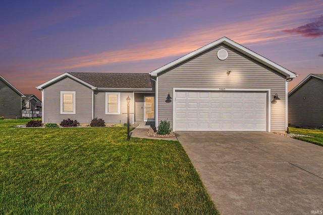 52635 Common Eider Trail, South Bend, IN 46628