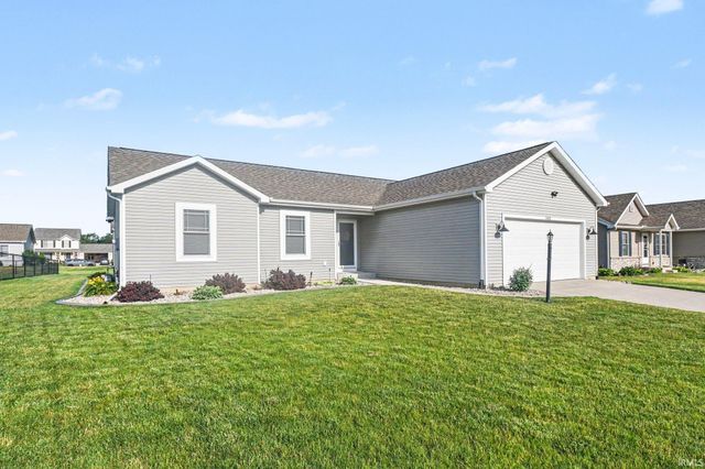 52635 Common Eider Trail, South Bend, IN 46628