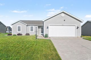 52635 Common Eider Trail, South Bend, IN 46628