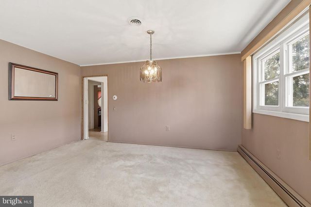 7 PAVILION ST, Toms River, NJ 08757