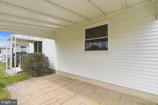 7 PAVILION ST, Toms River, NJ 08757