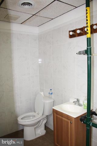 1165--B MARLKRESS RD, Cherry Hill, NJ 08003