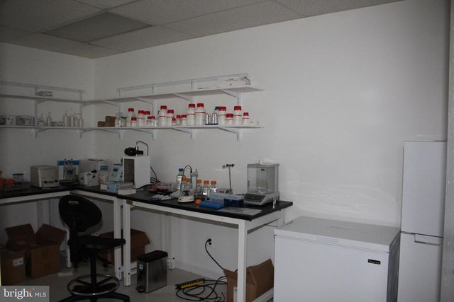1165--B MARLKRESS RD, Cherry Hill, NJ 08003
