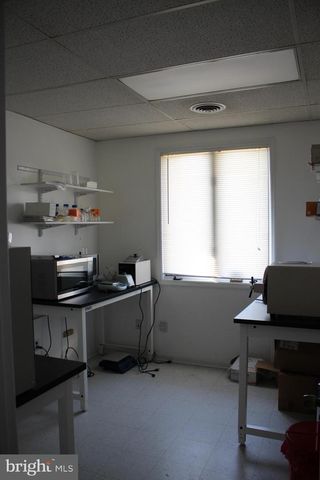 1165--B MARLKRESS RD, Cherry Hill, NJ 08003