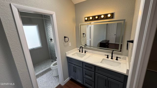 7448 PLAZA TAURINA Drive, El Paso, TX 79912