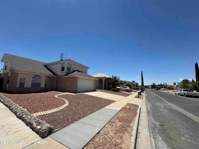 7448 PLAZA TAURINA Drive, El Paso, TX 79912