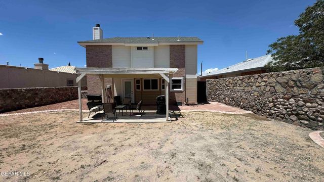 7448 PLAZA TAURINA Drive, El Paso, TX 79912
