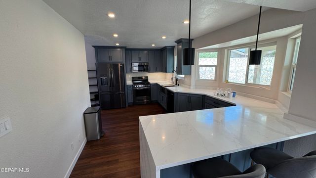 7448 PLAZA TAURINA Drive, El Paso, TX 79912