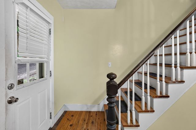 10 Burnett, Fitchburg, MA 01420